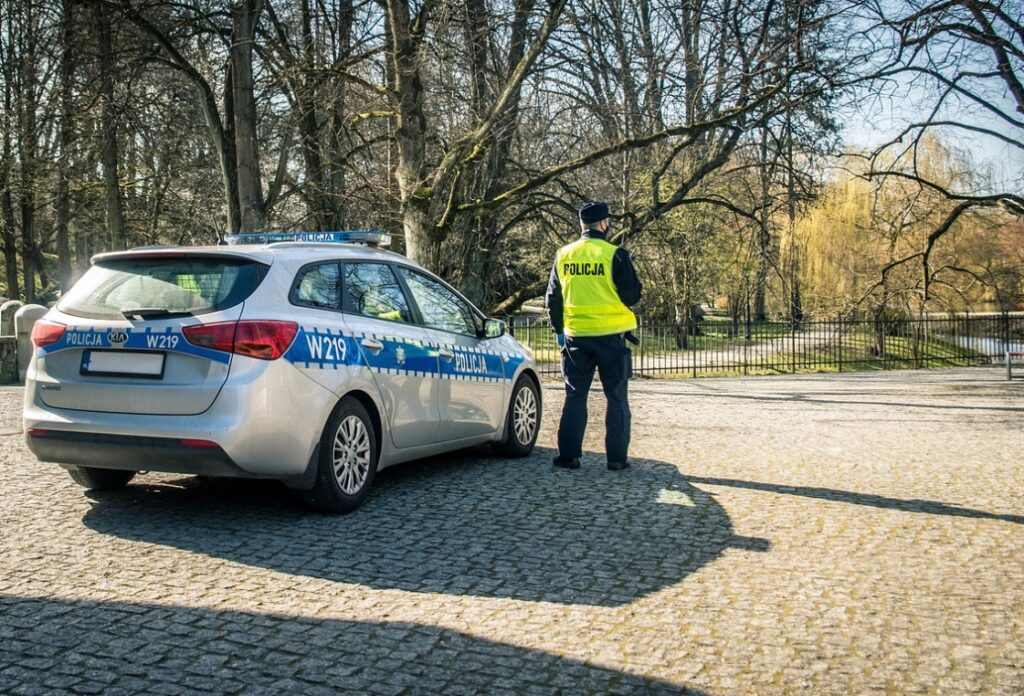 Interwencja na Mokotowie: Dzielnicowi zatrzymali poszukiwanego mężczyznę