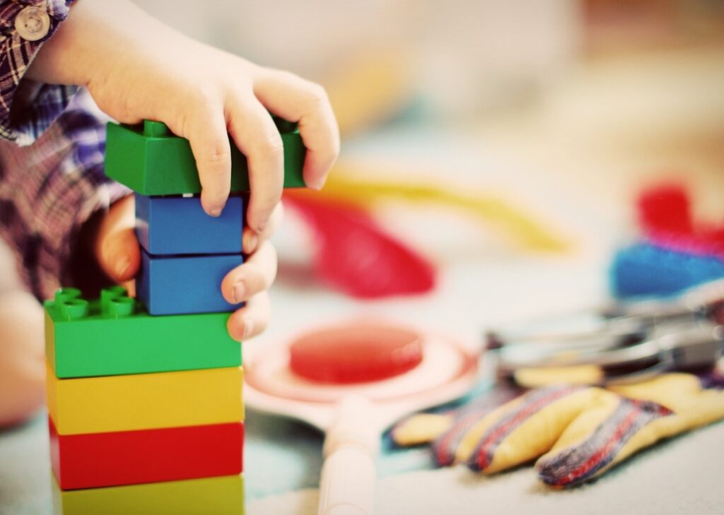 Ruszajcie w miejską dżunglę na edukacyjny spektakl dla najmłodszych – bezpłatne wejściówki czekają!